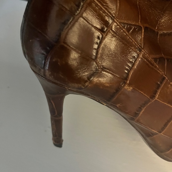 Ralph Lauren Jennison II Embossed Croc Leather Knee-High Boots. Size 8. - Picture 4 of 12